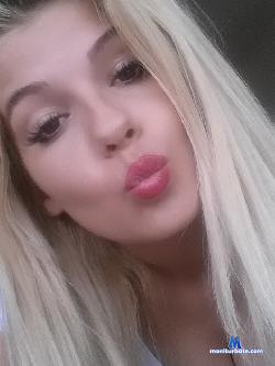 BlondieMaya stripchat livecam performer profile