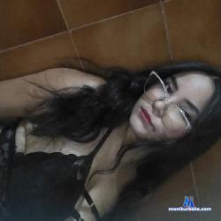 SweetsinKIM stripchat livecam performer profile