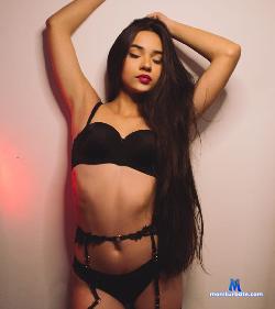 Yuly_9 stripchat livecam performer profile