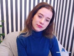 Hollie_e stripchat livecam performer profile