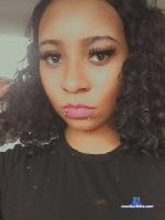 drayameloni stripchat livecam show performer room profile