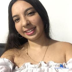 LITTLE_KIIARA_ stripchat livecam performer profile