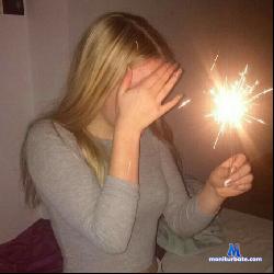 ArielSixS stripchat livecam performer profile