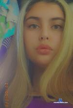 zamaraRoberts stripchat livecam show performer room profile