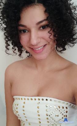 missbruna stripchat livecam performer profile