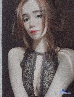 Asha_Moor stripchat livecam performer profile