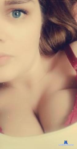 little-trinitty stripchat livecam performer profile