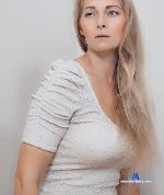 Diana-King stripchat livecam show performer room profile