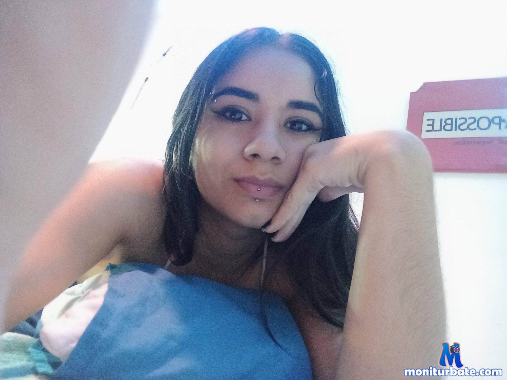DayanaReyes69 Stripchat performer