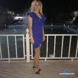 Sex0nlegs stripchat livecam performer profile
