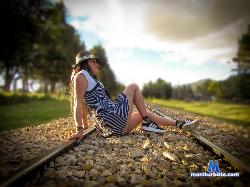 tania_gibson stripchat livecam performer profile