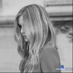 Suiziecutebabe33 stripchat livecam performer profile