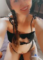 MapleSugaQueen stripchat livecam show performer room profile