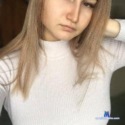 BarnesMia stripchat livecam performer profile