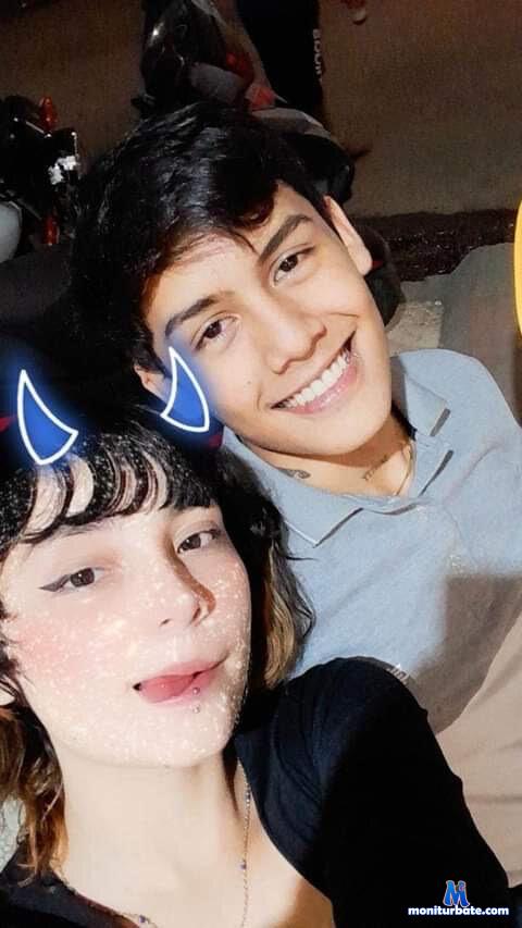 skinnycouple1 Stripchat performer