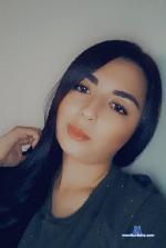 laura_sensual stripchat livecam show performer room profile