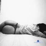 RoxanneGloss stripchat livecam show performer room profile