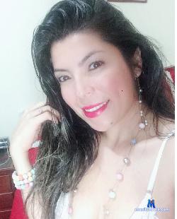 Sara-sexy stripchat livecam performer profile