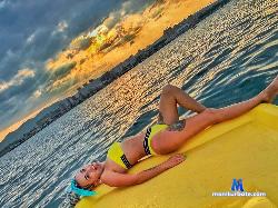 KellyDim stripchat livecam performer profile