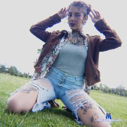 Dennisekollyn stripchat livecam performer profile