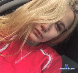 Ella_Syren stripchat livecam performer profile