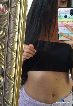 Emily-Ariat stripchat livecam performer profile