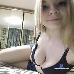 LiliPearcy stripchat livecam show performer room profile