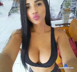roxxxana_x stripchat livecam performer profile