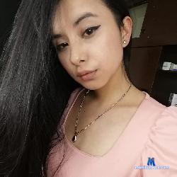 luciahoward stripchat livecam performer profile