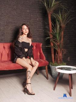 Riennamoor stripchat livecam performer profile