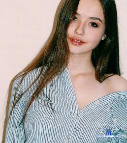 Stacy_moor_ stripchat livecam performer profile