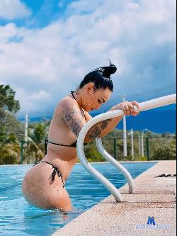 DAFFNE18__ stripchat livecam performer profile