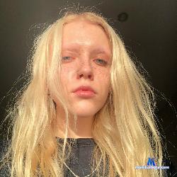 wh1te_pr1ncess stripchat livecam performer profile