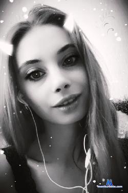 Hoty_Kitties stripchat livecam performer profile