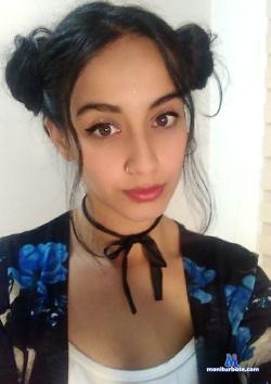 petiteshine stripchat livecam performer profile