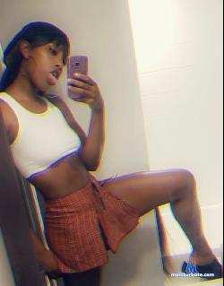 LucysGarden stripchat livecam performer profile
