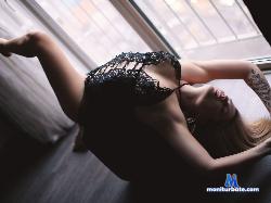 alisenties stripchat livecam performer profile