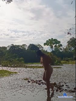 Berlyn_And_Ashleyy stripchat livecam performer profile
