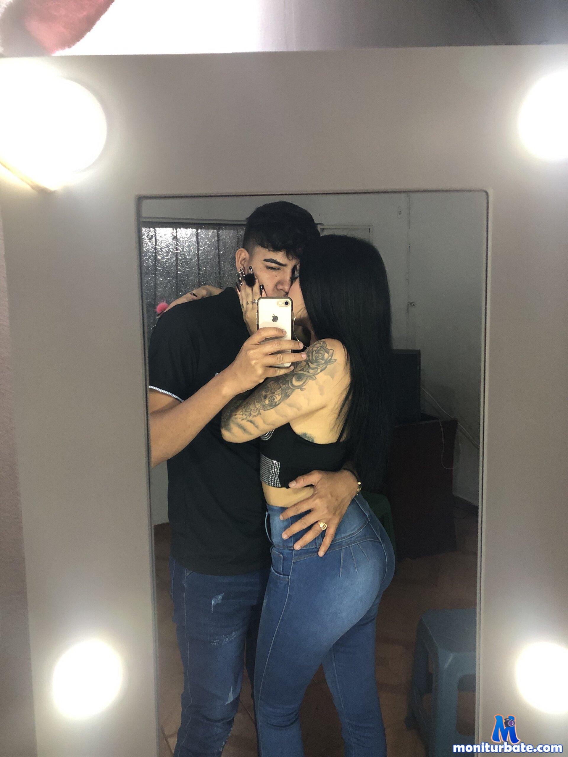 LisaAndBriaan Stripchat performer