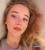 ZlataGoldd stripchat livecam show performer room profile