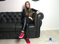 CheekyMegan stripchat livecam performer profile