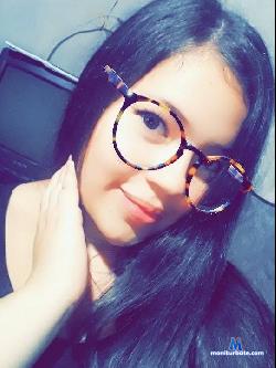 Sherlot_W stripchat livecam performer profile