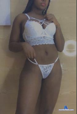 ella_sinner stripchat livecam performer profile