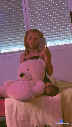 _monamour_ stripchat livecam performer profile