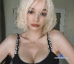 AriaSwon stripchat livecam show performer room profile