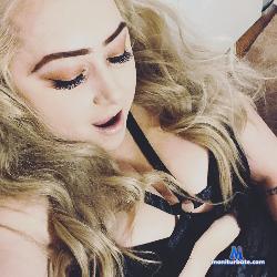 ivyjayne stripchat livecam performer profile