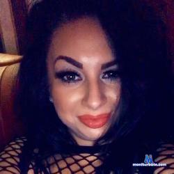 Reina__ stripchat livecam performer profile