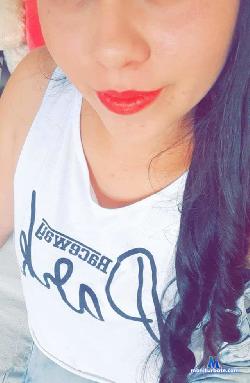 scarlethrush stripchat livecam performer profile
