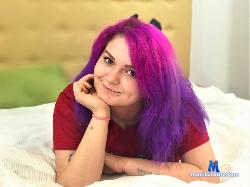 MaddiePink stripchat livecam performer profile