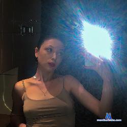 Holydolll stripchat livecam performer profile
